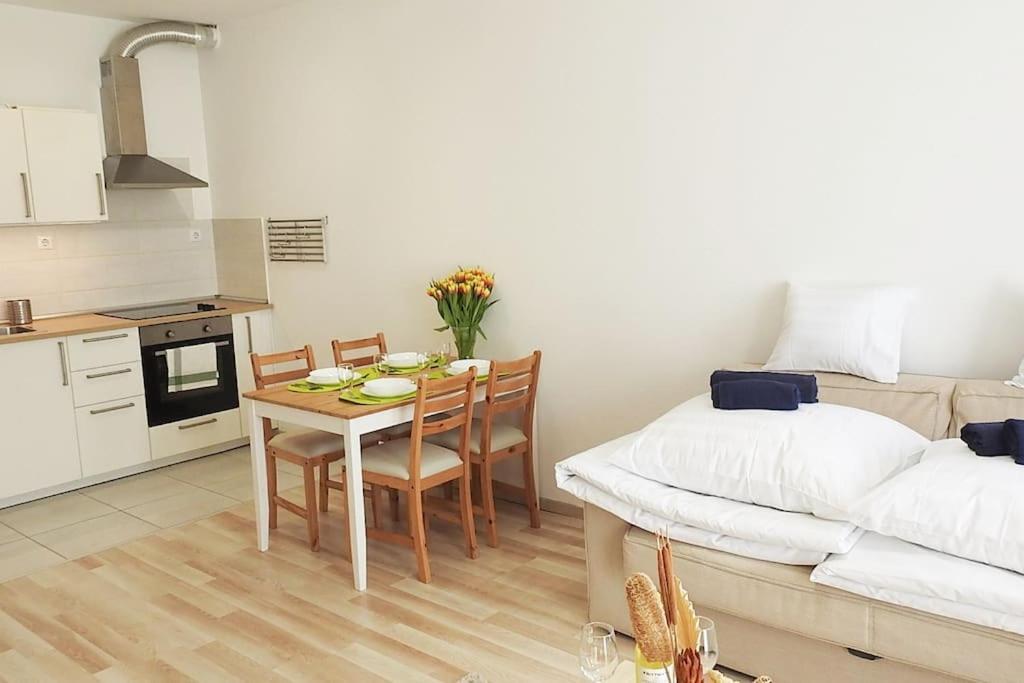 Lux Cordia Apartment With Free Parking Budapeste Exterior foto