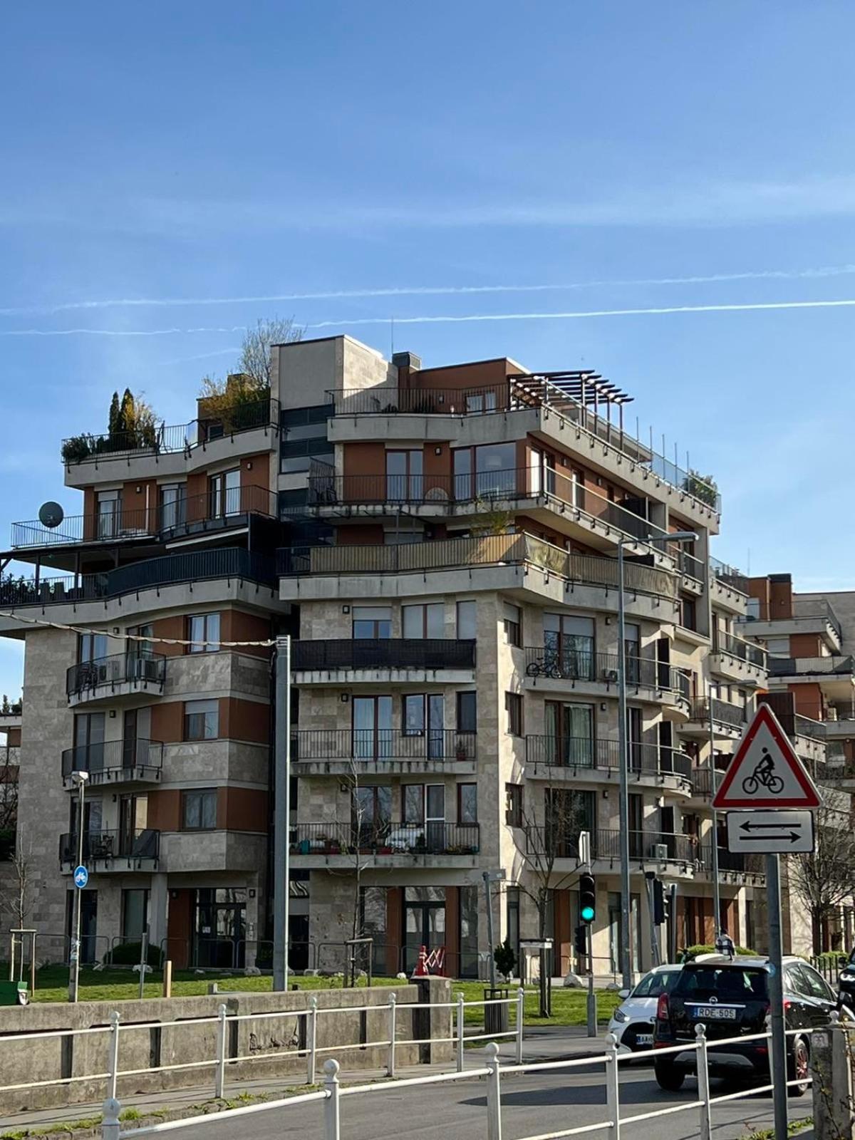 Lux Cordia Apartment With Free Parking Budapeste Exterior foto